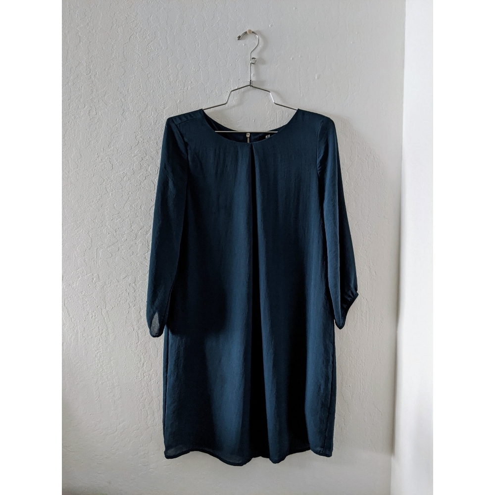Dress - Picture 2 of 5